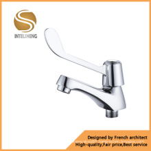 High Quality Wash Basin Faucet (AOM-2002)